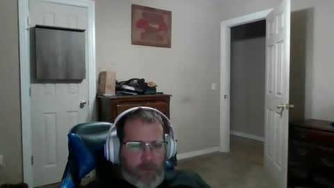 Snapshot of mercer1977 chatting on 06/04/26, 03:07 mercer1977 online show from 06/04/26, 03:07