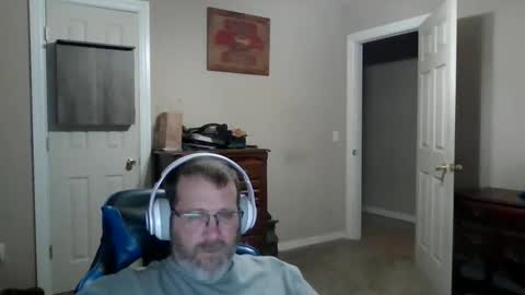 Snapshot of mercer1977 chatting on 06/06/26, 10:53 mercer1977 online show from 06/06/26, 10:53