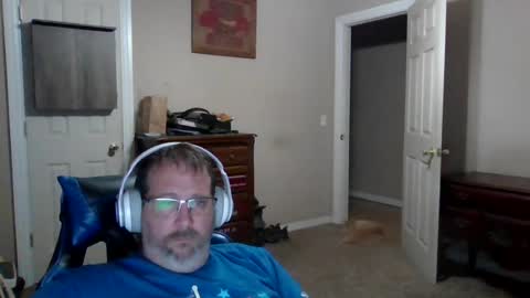 Snapshot of mercer1977 chatting on 07/05/26, 03:56 mercer1977 online show from 07/05/26, 03:56