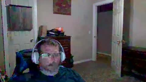 Snapshot of mercer1977 chatting on 07/25/26, 07:55 mercer1977 online show from 07/25/26, 07:55