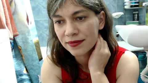 Snapshot of merciylove chatting on 04/19/26, 04:39 Miss Helena online show from 04/19/26, 04:39