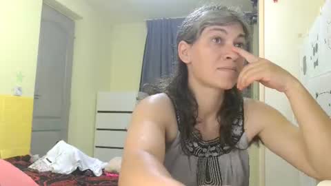 Snapshot of merciylove chatting on 07/09/26, 04:33 Miss Helena online show from 07/09/26, 04:33