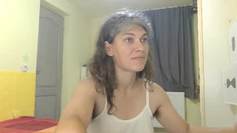 Snapshot of merciylove chatting on 07/22/26, 06:00 Miss Helena online show from 07/22/26, 06:00