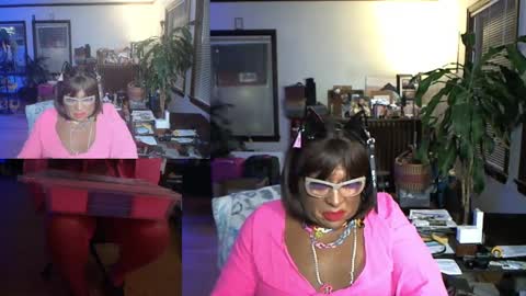 Tsukiko online show from 01/13/25, 06:49