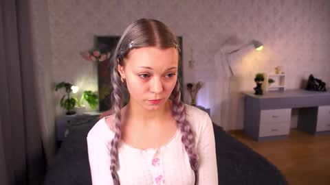 Snapshot of mercy_assclass chatting on 12/03/25, 01:42 Stacy online show from 12/03/25, 01:42