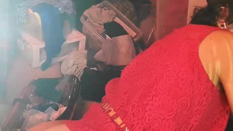 gurlnips online show from 12/11/24, 10:25