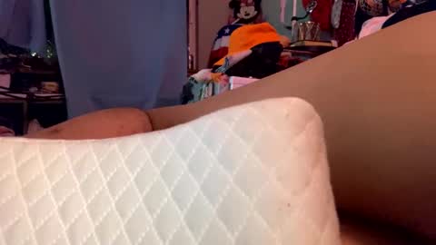 gurlnips online show from 12/30/24, 02:08