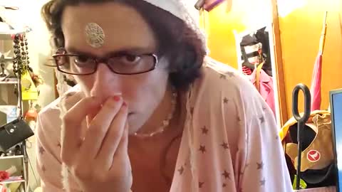 gurlnips online show from 01/06/25, 02:26