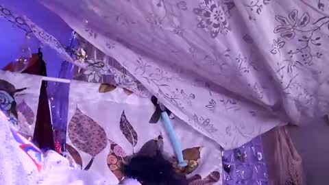 gurlnips online show from 02/25/25, 01:17