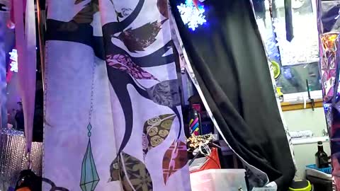 gurlnips online show from 03/06/25, 09:58