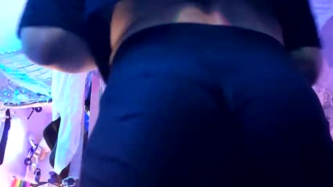 gurlnips online show from 03/11/25, 02:10