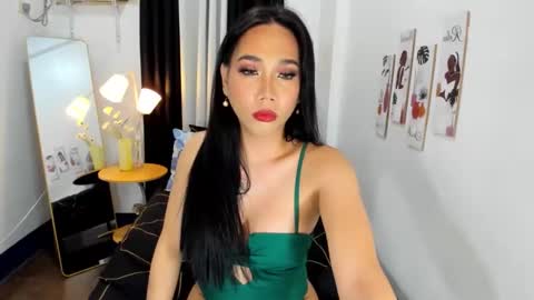 MereseLaurelTS online show from 10/11/25, 08:18