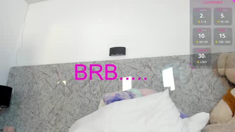 Snapshot of merida_85 chatting on 01/08/25, 01:53 TANIA online show from 01/08/25, 01:53