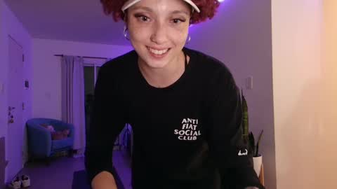 Snapshot of merida__freckles chatting on 11/09/25, 02:10 Miss Freckles online show from 11/09/25, 02:10