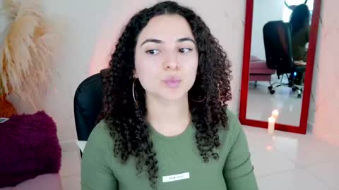 Snapshot of merida_bell18 chatting on 04/26/26, 08:39 Merida Bell online show from 04/26/26, 08:39