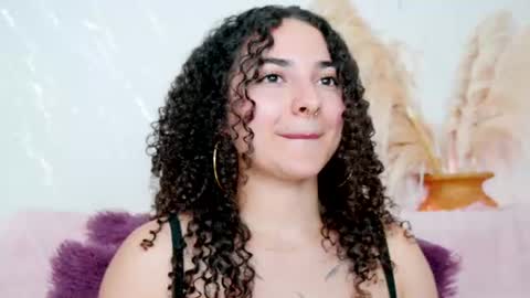 Snapshot of merida_bell18 chatting on 06/12/26, 11:46 Merida Bell online show from 06/12/26, 11:46