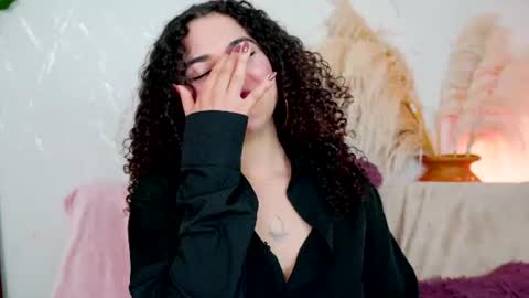 Snapshot of merida_bell18 chatting on 07/03/26, 12:28 Merida Bell online show from 07/03/26, 12:28
