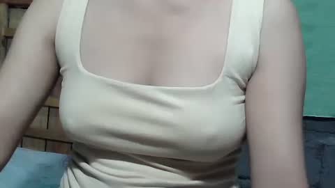 Snapshot of merietiny chatting on 01/17/25, 08:02 merietiny online show from 01/17/25, 08:02