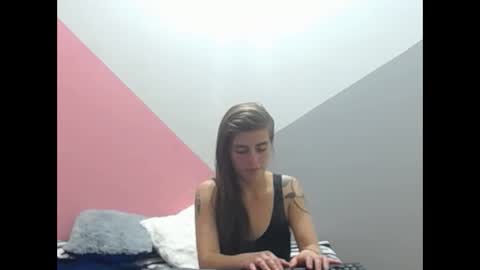 Snapshot of merily_duff chatting on 11/06/25, 07:04 MERILY online show from 11/06/25, 07:04