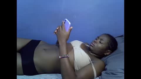 merlin_queen online show from 10/13/25, 05:02