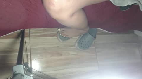 Snapshot of merlina_t chatting on 10/16/25, 12:50 merlina_t online show from 10/16/25, 12:50