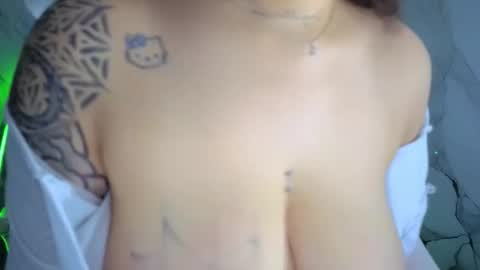 Snapshot of merloth_sub chatting on 02/05/26, 03:00 Merloth online show from 02/05/26, 03:00