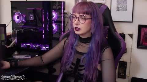 merrick monroe  online show from 10/22/25, 09:03