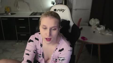 Snapshot of mertyxxx chatting on 03/05/26, 10:17 Merty online show from 03/05/26, 10:17