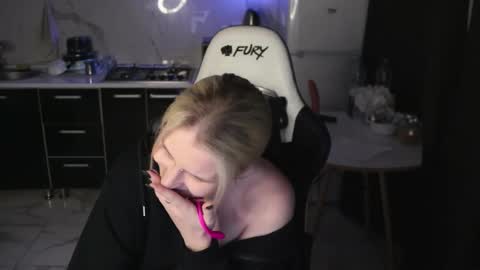 Snapshot of mertyxxx chatting on 03/07/26, 10:29 Merty online show from 03/07/26, 10:29