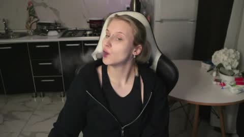 Snapshot of mertyxxx chatting on 04/09/26, 09:20 Merty online show from 04/09/26, 09:20