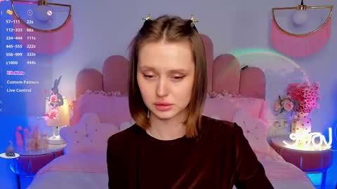 Snapshot of merylew chatting on 05/16/26, 10:36 Anna online show from 05/16/26, 10:36