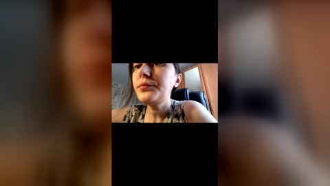 Snapshot of mesmerizing_hypn0_goddess chatting on 04/21/26, 02:56 Jessica online show from 04/21/26, 02:56