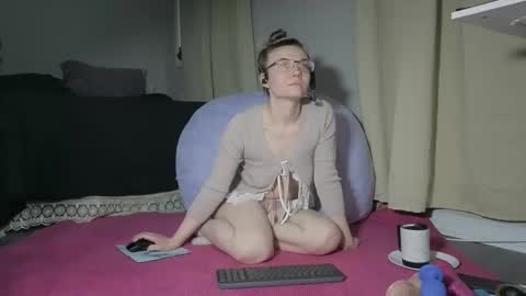 Dainty online show from 02/11/26, 11:32