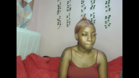 Snapshot of messyluna chatting on 04/11/26, 08:51 meggy and bree online show from 04/11/26, 08:51