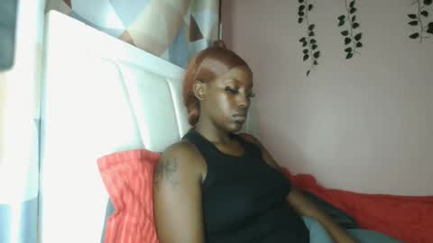 Snapshot of messyluna chatting on 04/15/26, 10:10 meggy and bree online show from 04/15/26, 10:10