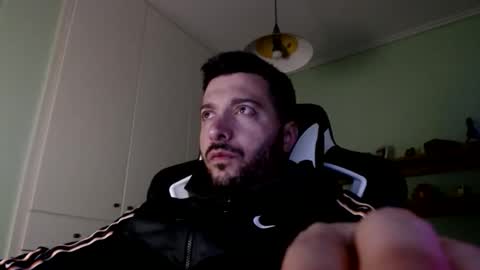 Snapshot of metalic18 chatting on 11/01/25, 08:11 FunnyTimeHere online show from 11/01/25, 08:11