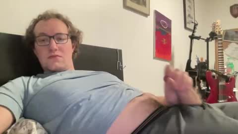 Snapshot of metallica92786 chatting on 01/04/25, 12:59 metallica92786 online show from 01/04/25, 12:59