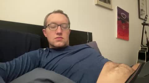 Snapshot of metallica92786 chatting on 01/23/25, 03:58 metallica92786 online show from 01/23/25, 03:58