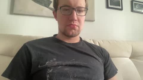 Snapshot of metallica92786 chatting on 02/21/25, 04:05 metallica92786 online show from 02/21/25, 04:05