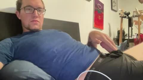 Snapshot of metallica92786 chatting on 10/02/25, 03:46 metallica92786 online show from 10/02/25, 03:46