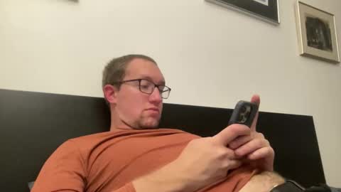 Snapshot of metallica92786 chatting on 10/04/25, 05:27 metallica92786 online show from 10/04/25, 05:27