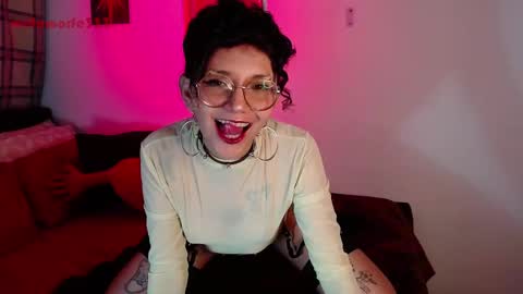 Mor online show from 10/21/25, 12:00