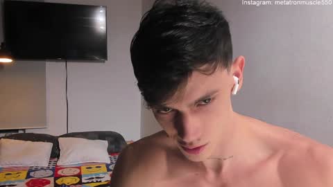 Snapshot of metatron_muscle chatting on 01/04/25, 02:46 Dany online show from 01/04/25, 02:46