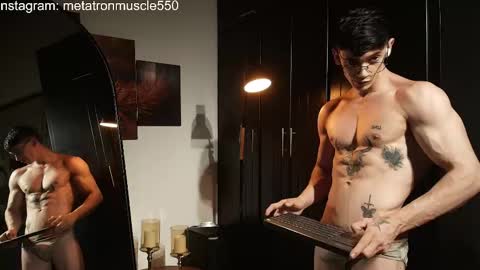 Snapshot of metatron_muscle chatting on 04/25/26, 12:13 Dany online show from 04/25/26, 12:13