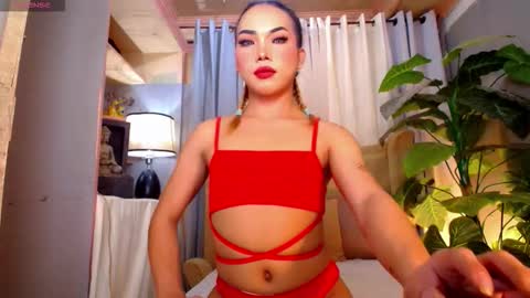 Snapshot of metawinathan chatting on 11/16/25, 02:39 myka online show from 11/16/25, 02:39