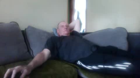 Snapshot of metcas chatting on 05/25/26, 11:38 metcas online show from 05/25/26, 11:38