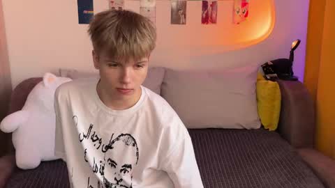 Arthur online show from 04/17/26, 05:05