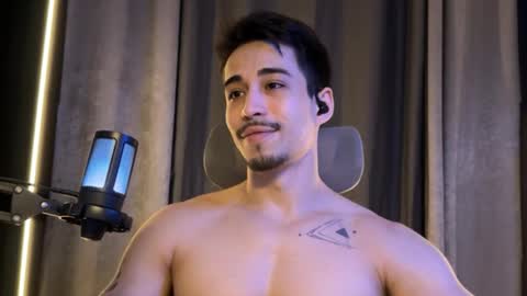 Snapshot of mettew22cm chatting on 10/03/25, 01:24 mettew22cm online show from 10/03/25, 01:24