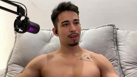 Snapshot of mettew22cm chatting on 12/23/25, 06:00 mettew22cm online show from 12/23/25, 06:00