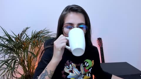 Snapshot of meurief chatting on 01/28/25, 08:14 Meurif online show from 01/28/25, 08:14